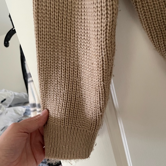 Lace-up Sweater - Picture 4 of 8